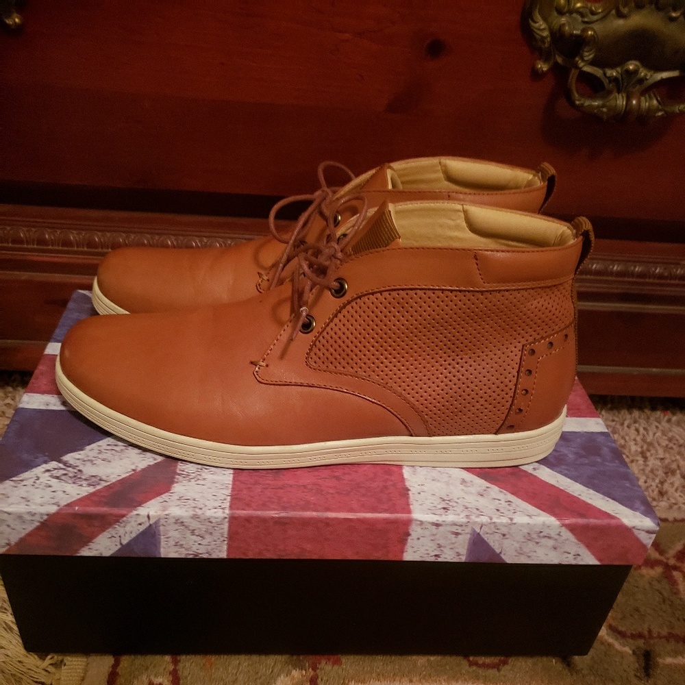 Irvine Chukka Boots